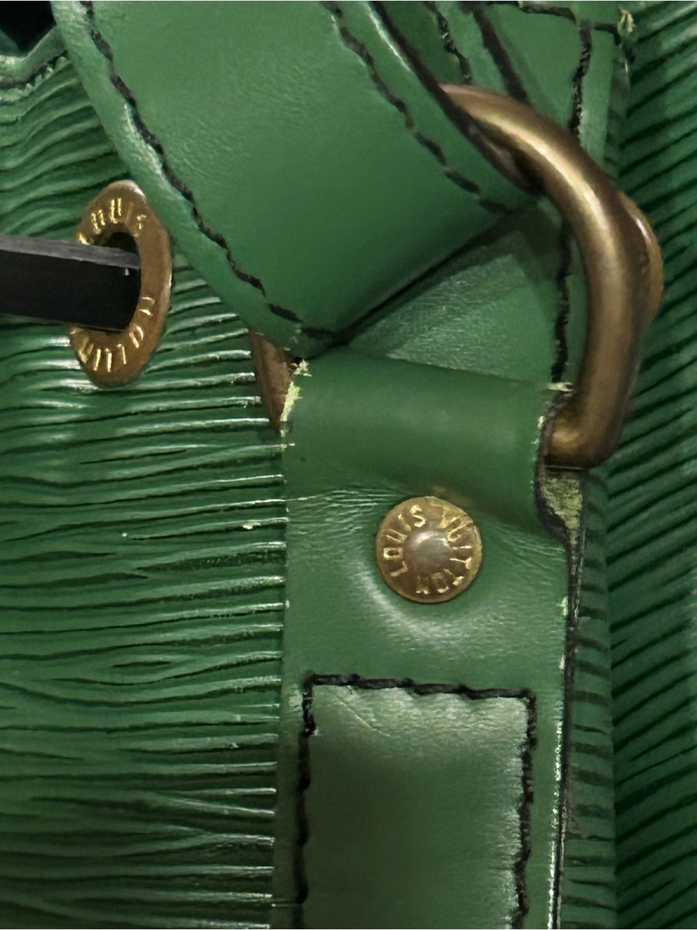 Rare LOUIS VUITTON Petit Noe Bucket Bag Borneo Green Epi Leather Black Stitch - Picture 11 of 15